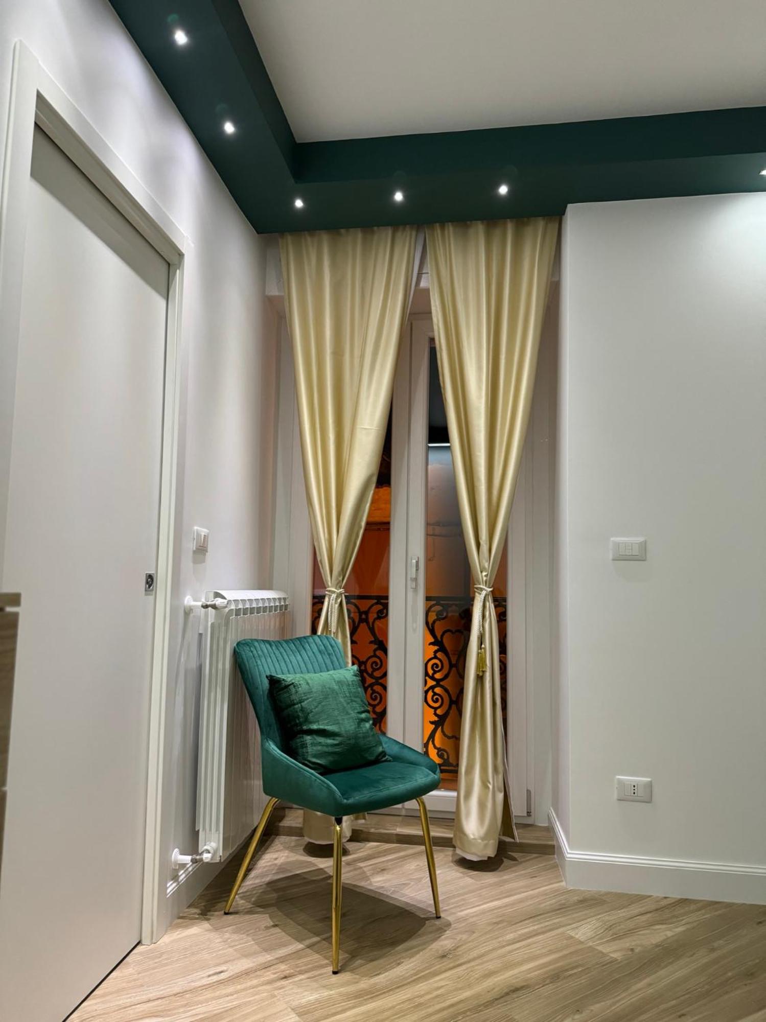 Le Suite Piazza Nuova 포자 외부 사진