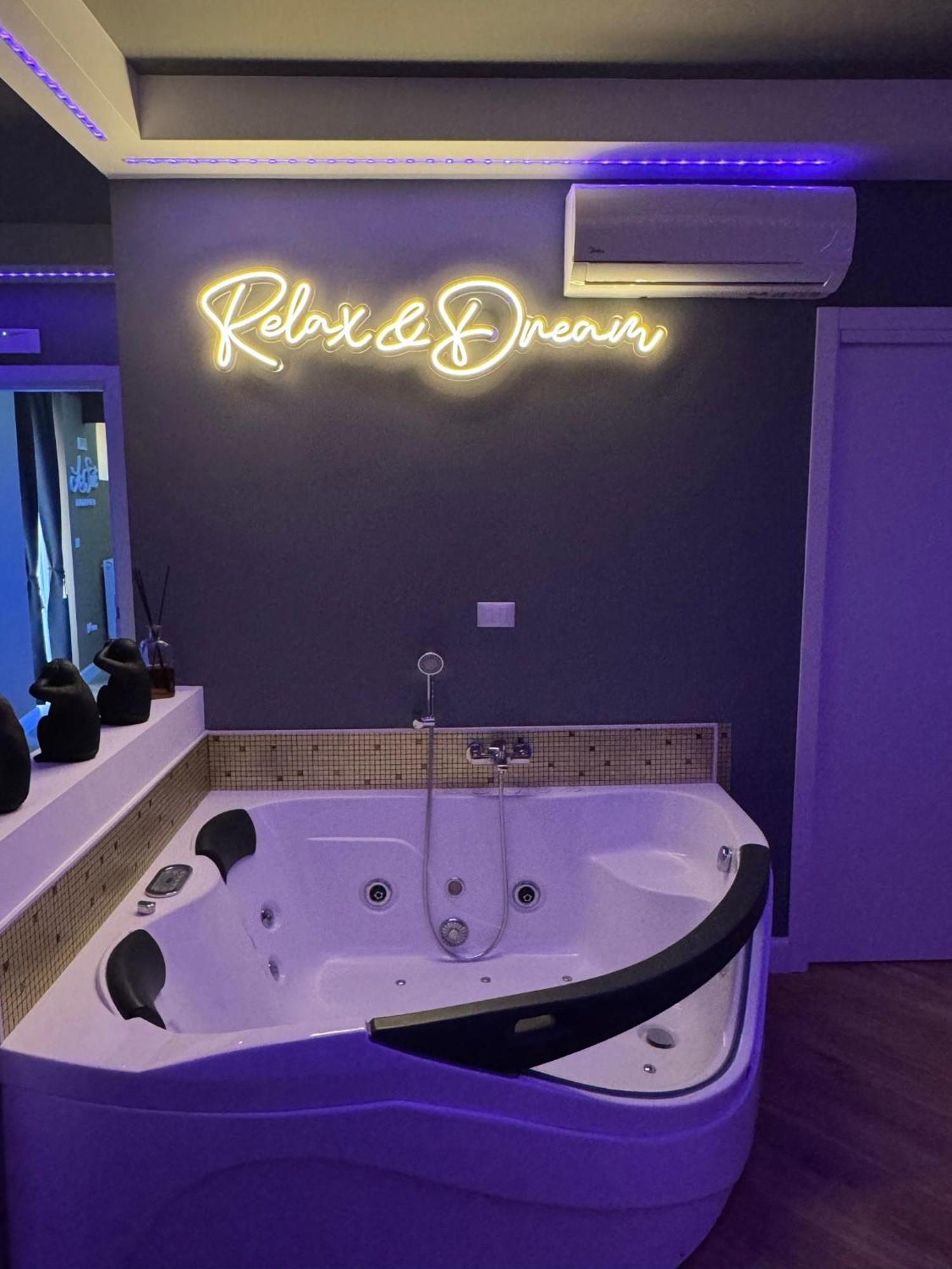 Le Suite Piazza Nuova 포자 외부 사진