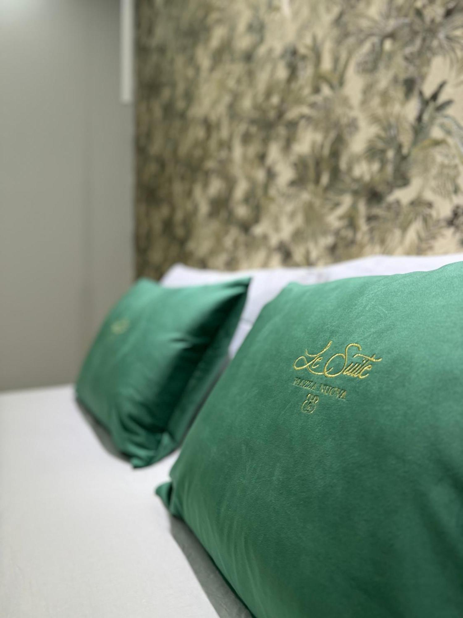 Le Suite Piazza Nuova 포자 외부 사진